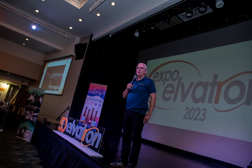 EXPOELVATRON 2023-3903